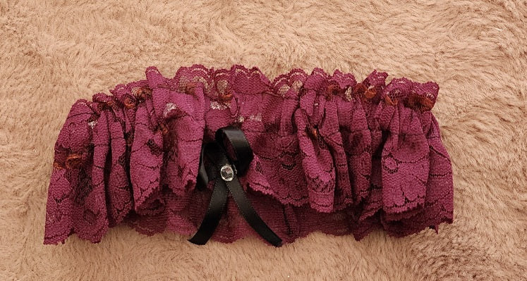 liga vino con lazo negro