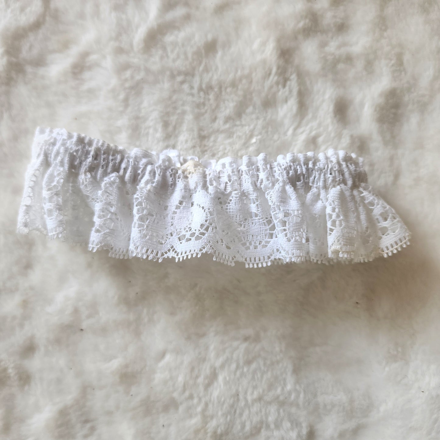 Liga de puntilla color blanca