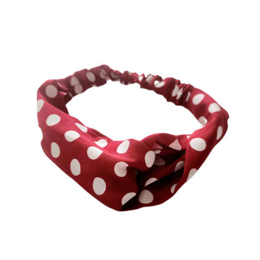 Bandana roja con puntos blancos