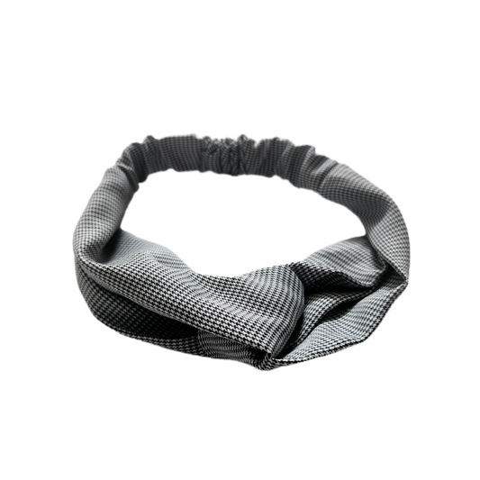 Bandana negra de cuadritos blancos