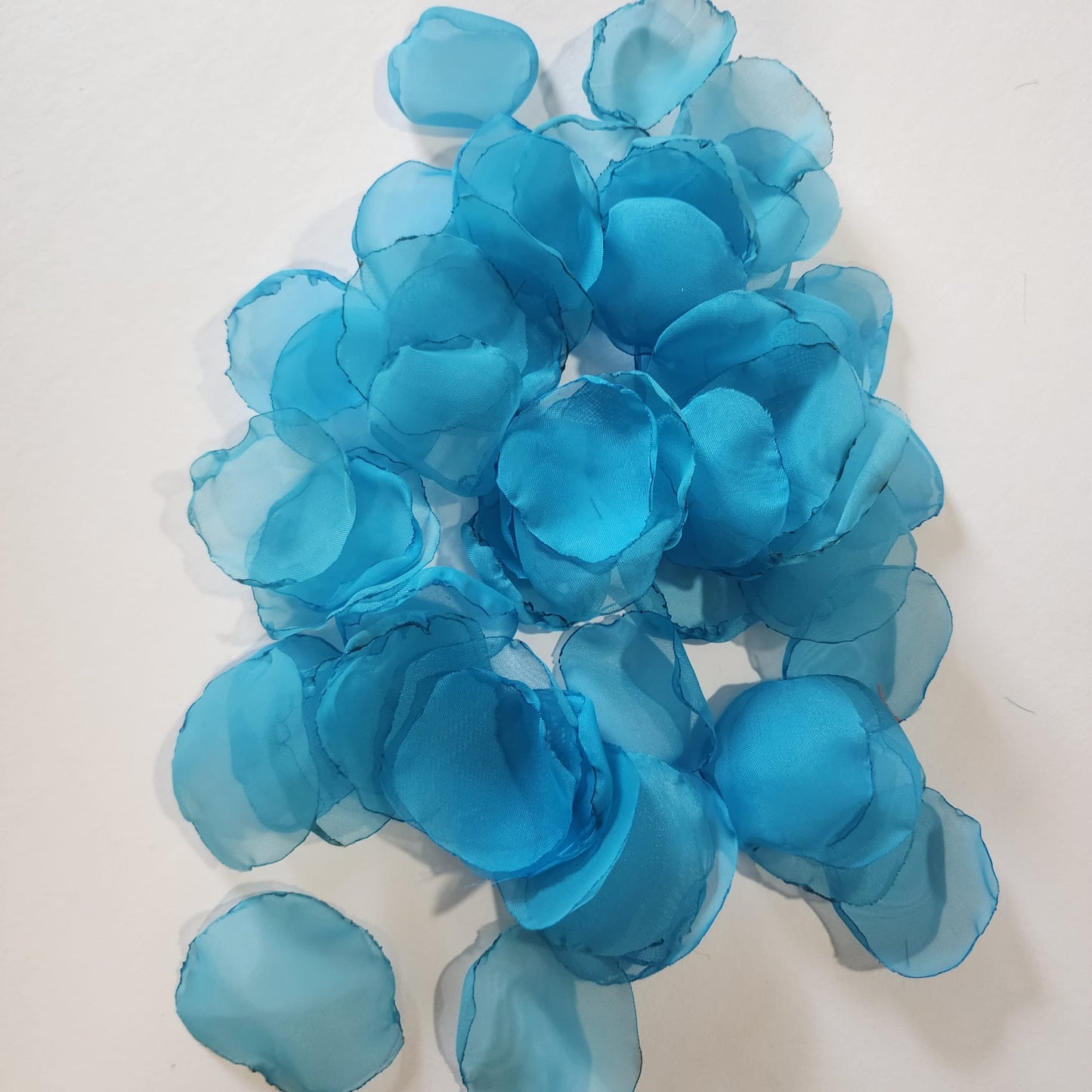 200 Petalos de Tela en Colores
