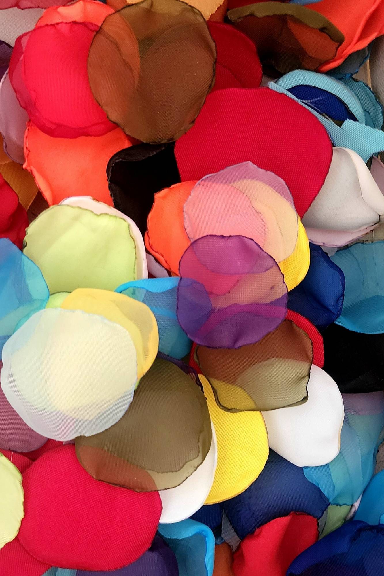 Petalos de Tela en Colores