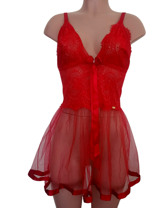 Babydoll  en encaje y Falda transparente en tul  color rojo incluye un cuarzo rosado.  Topasio