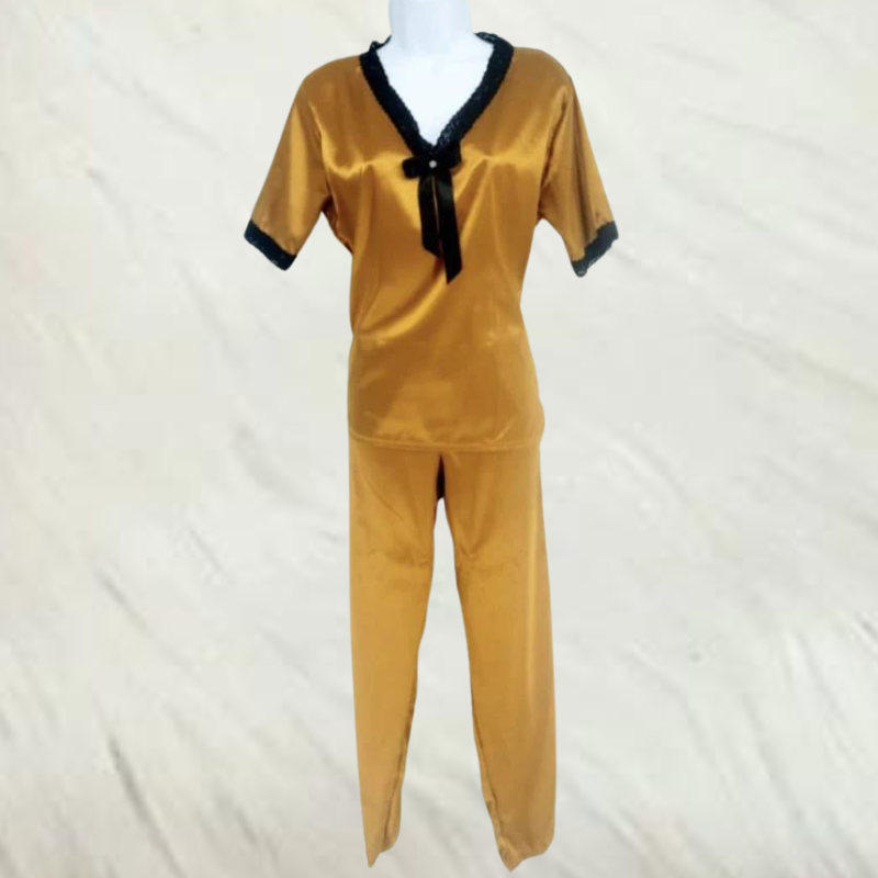 Pijama dorada