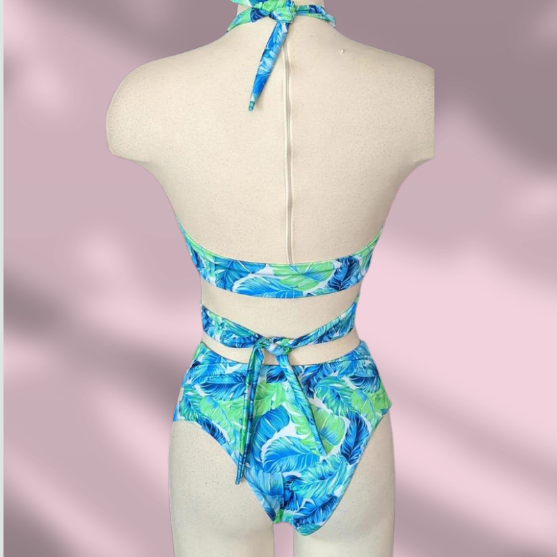 Traje de baño de dos piezas colombiano. Divertido