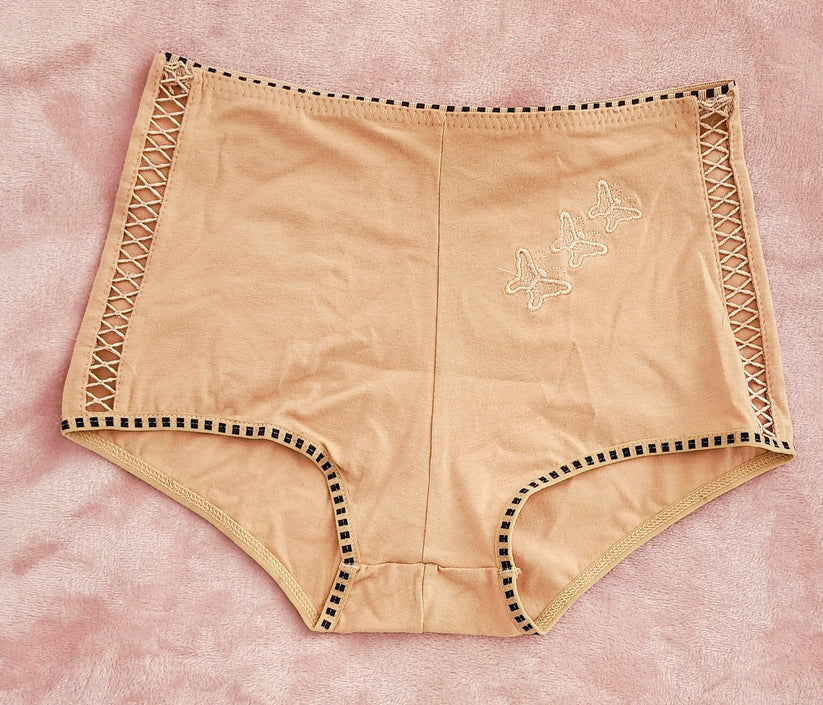 Pantie crema mariposa