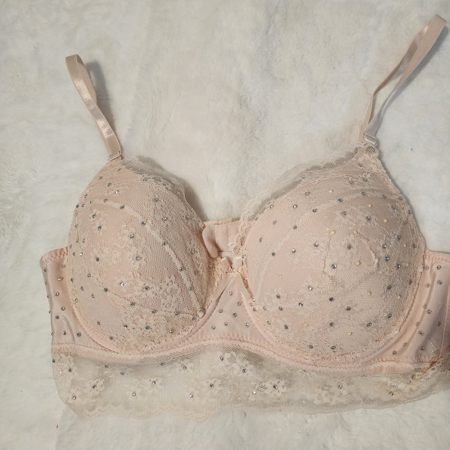 Bra crema con puntilla