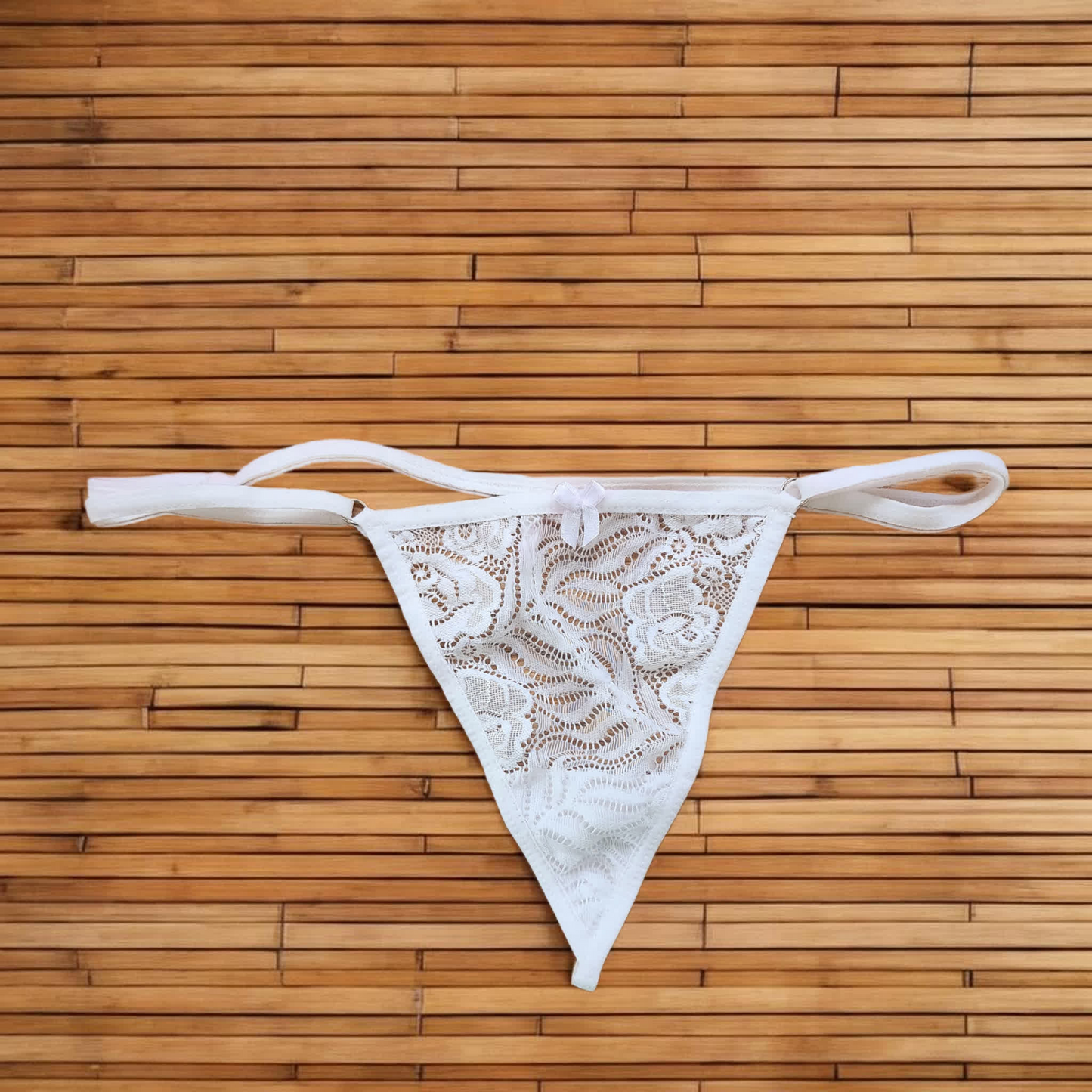 Pantie tanga ajustable blanca con encaje