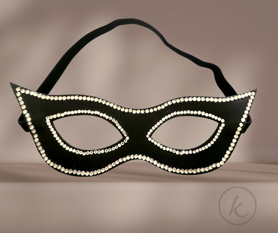 ANTIFAZ DE CUERO - NEGRO - con cristales en el borde - Sensual y Misterioso