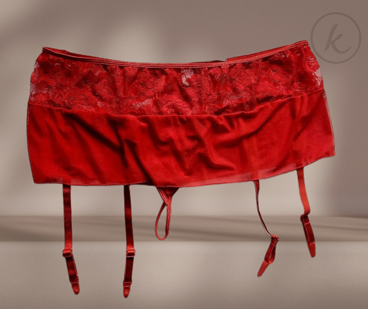 Sostenedor con falda y pantie incluida color Rojo size plus