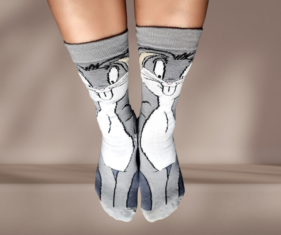 MEDIAS DIVERTIDAS BUGS BUNNY GRIS - Estampado de Bunny - Ordena por WhatsApp