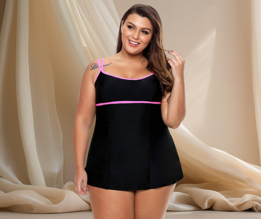 LUNA - Traje de baño tipo trajecito.  Trae pantalón debajo integrado- Tamaño XL ( Ordena por WhatsApp)