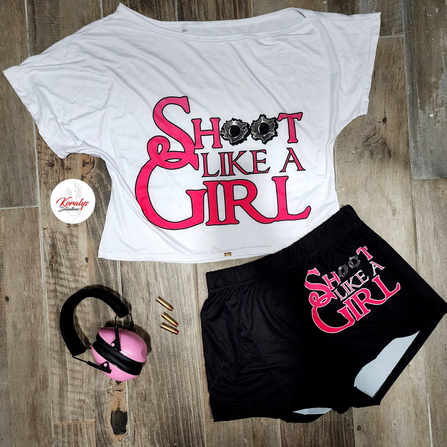 Pijama de pantalon corto de material piel de durazno.  La blusa puedes usarla para salir a pasear Shoot like a Girl
